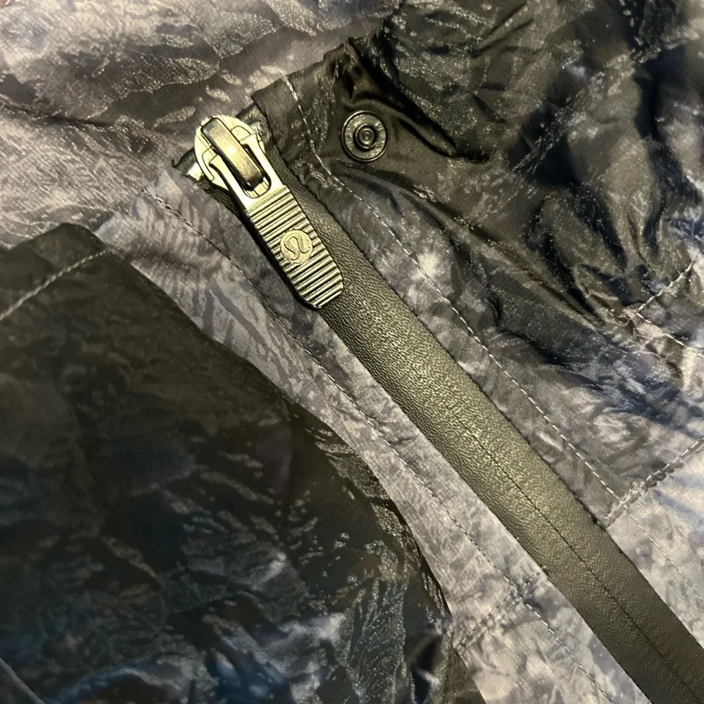 Lululemon Lab Terrain Shell Jacket Reflective - Picture 7 of 10